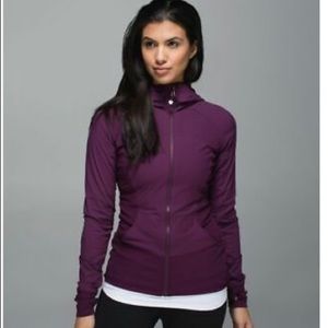 Lululemon in flux jacket. Size 6. Color PLUM.